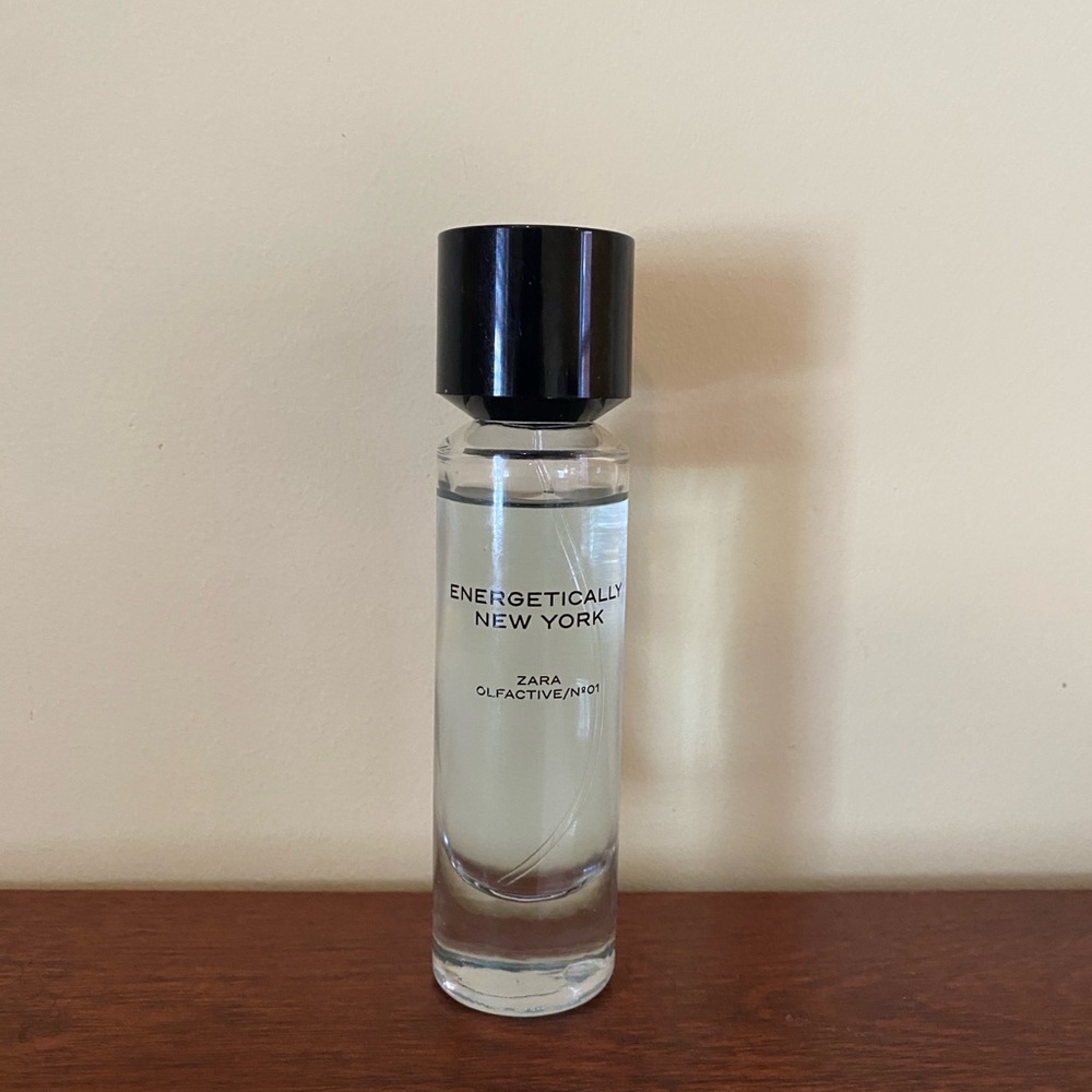 Zara Energetically New York Perfume - Black Cap